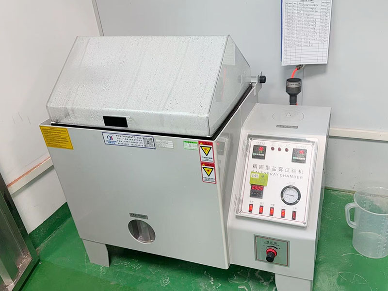 Salt water spray testing machine